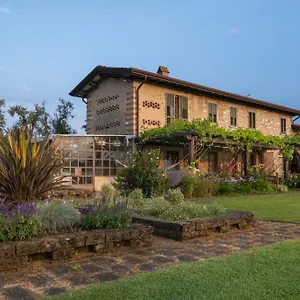 Olimagio Farm With Animals And 25m Pool, At Cycling Distance Pietrasanta